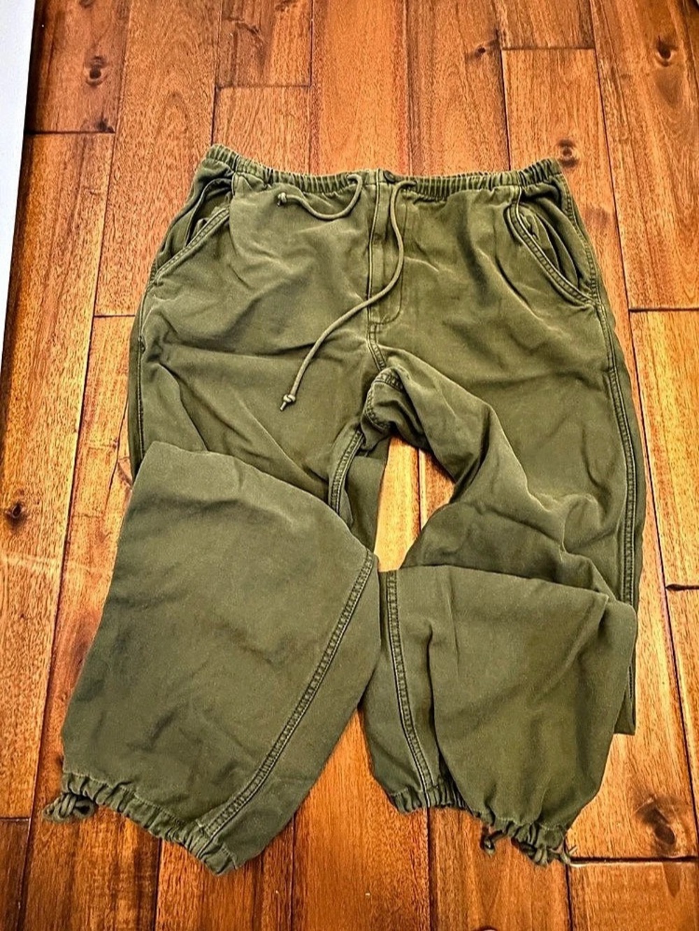 TNA Cargo Pants Olive Green